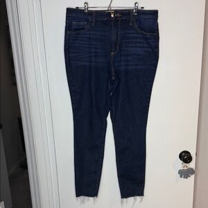Universal Thread Dark Blue Skinny Jeans